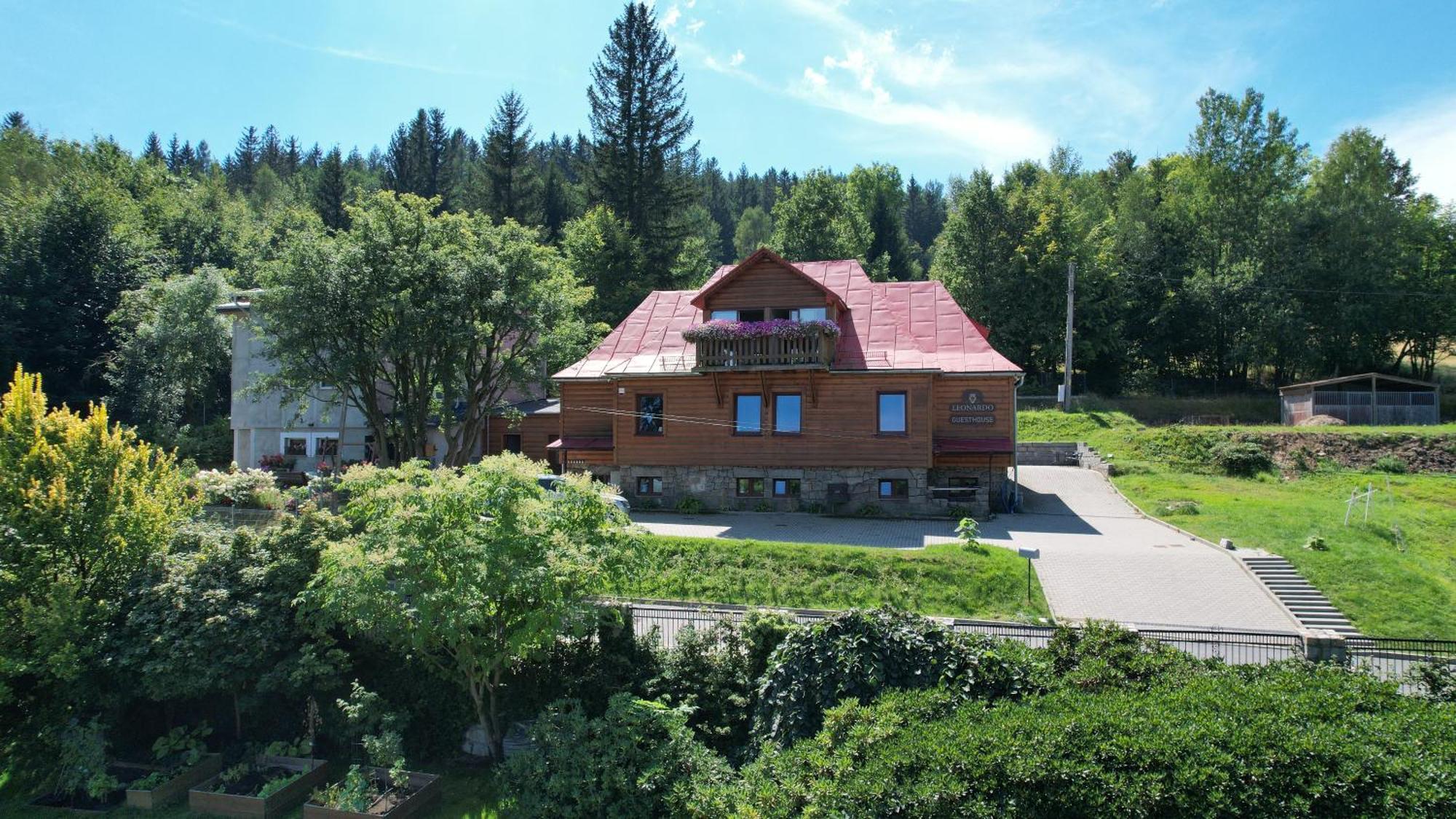 Leonardo Guesthouse Świeradów-Zdrój Exteriér fotografie